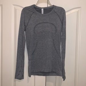Lululemon swiftly tech long sleeve 10